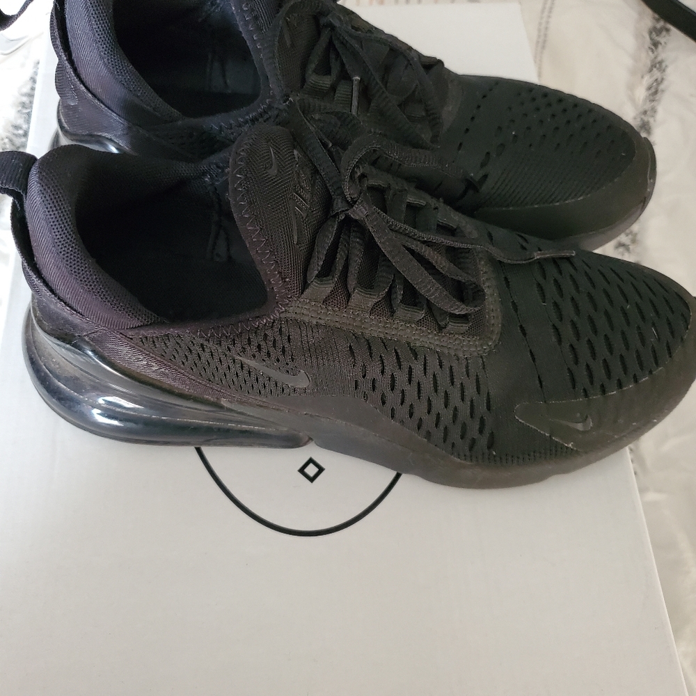 Air Max 270